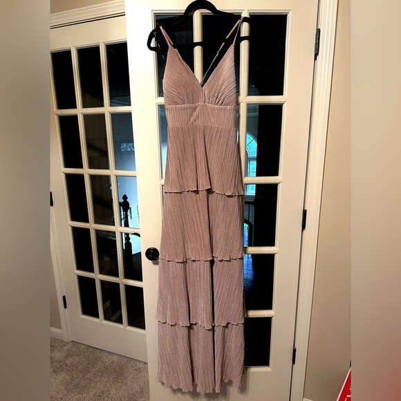 Dusty light pink Rose gold tiered layered maxi cocktail evening party gown dress - Picture 9 of 10